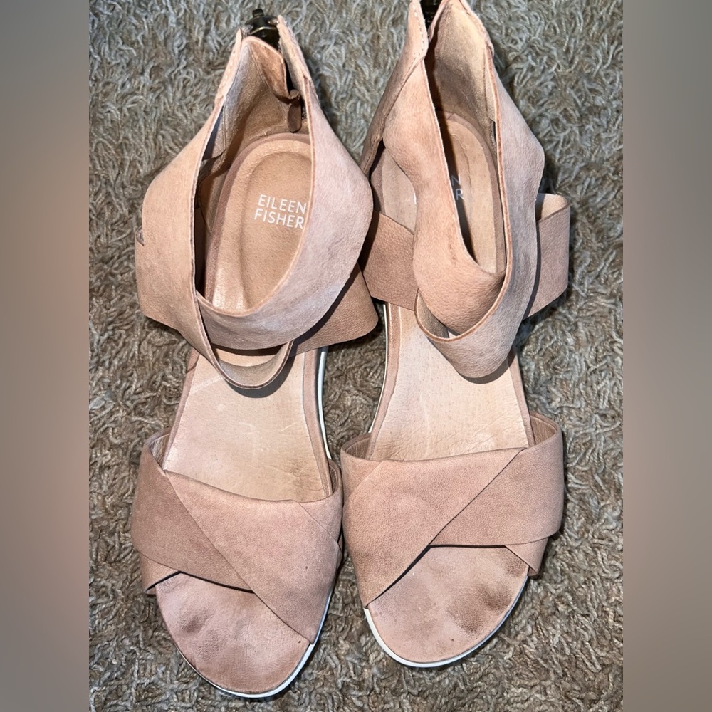 Eileen Fisher Women's Beige Sandals